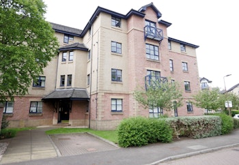 P346: Russell Gardens, Roseburn, Edinburgh